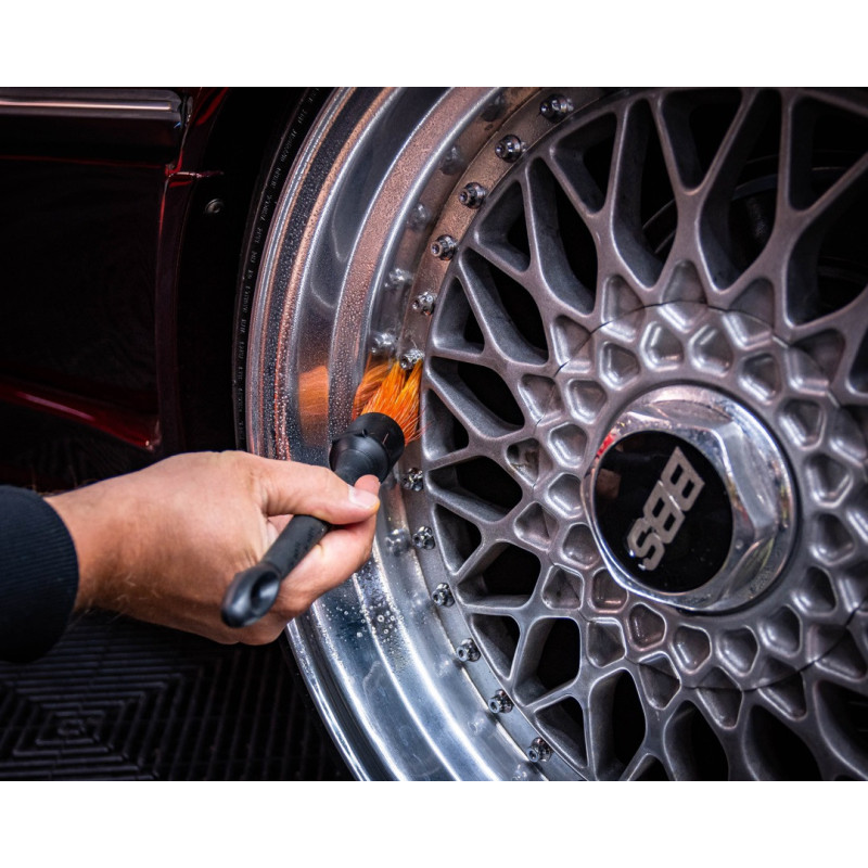 DOA Cosmetics Neutral wheel - neutralny cleaner do felg 500 ml DOA Cosmetics Neutral wheel - neutralny cleaner do felg 500 ml